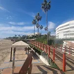 Beachside In Calahonda Διαμέρισμα *