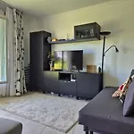 Beachside In Calahonda Διαμέρισμα *