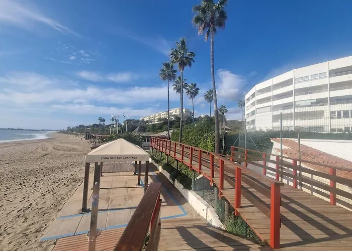 Beachside In Calahonda Apartment *